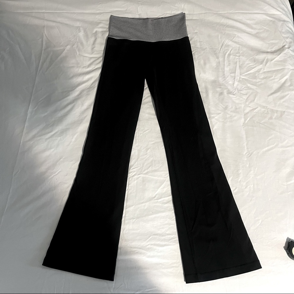 Lululemon Flared Yoga Pants - Size 2